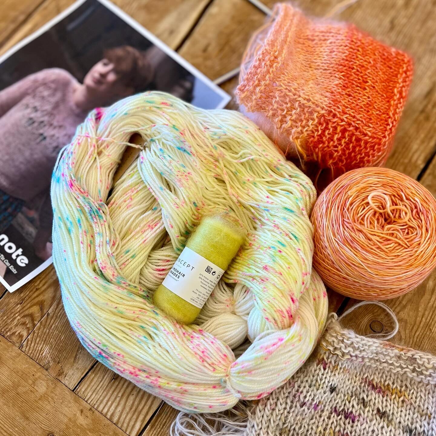 Picking colors, making swatches, and getting prepped for you to join us for a spring knit a long! Come make a sweater with us in March/April! Learn more using the link in our profile.