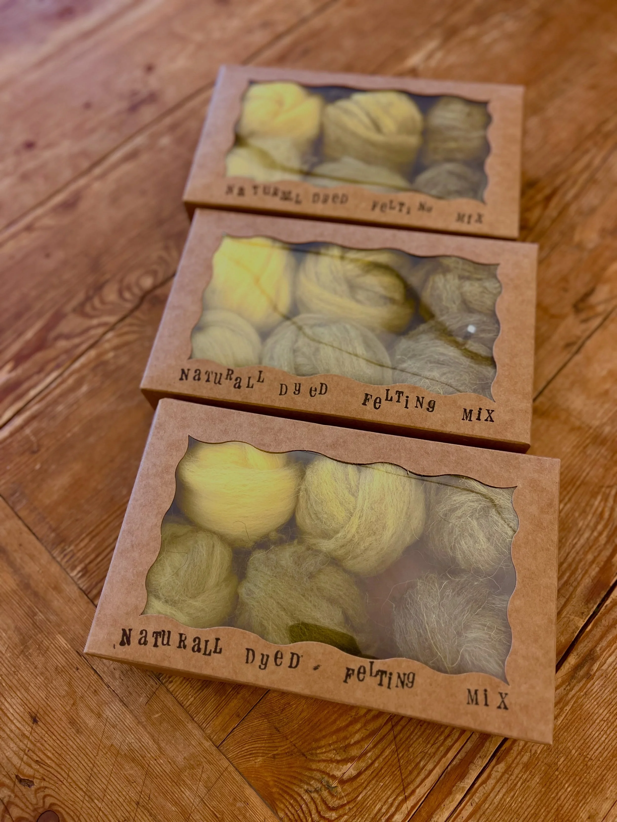 New to our felting fiber line up: naturally dyed roving, using plants from our own back yard (and the side of the road!)
These earthy yellows, chartreuse, and greens are all made using goldenrod.