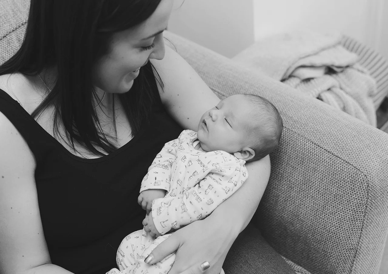 newborn-lifestyle-at-home_06.jpg