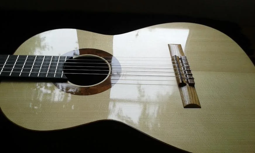 Polishing Guitars — French Polishing Courses