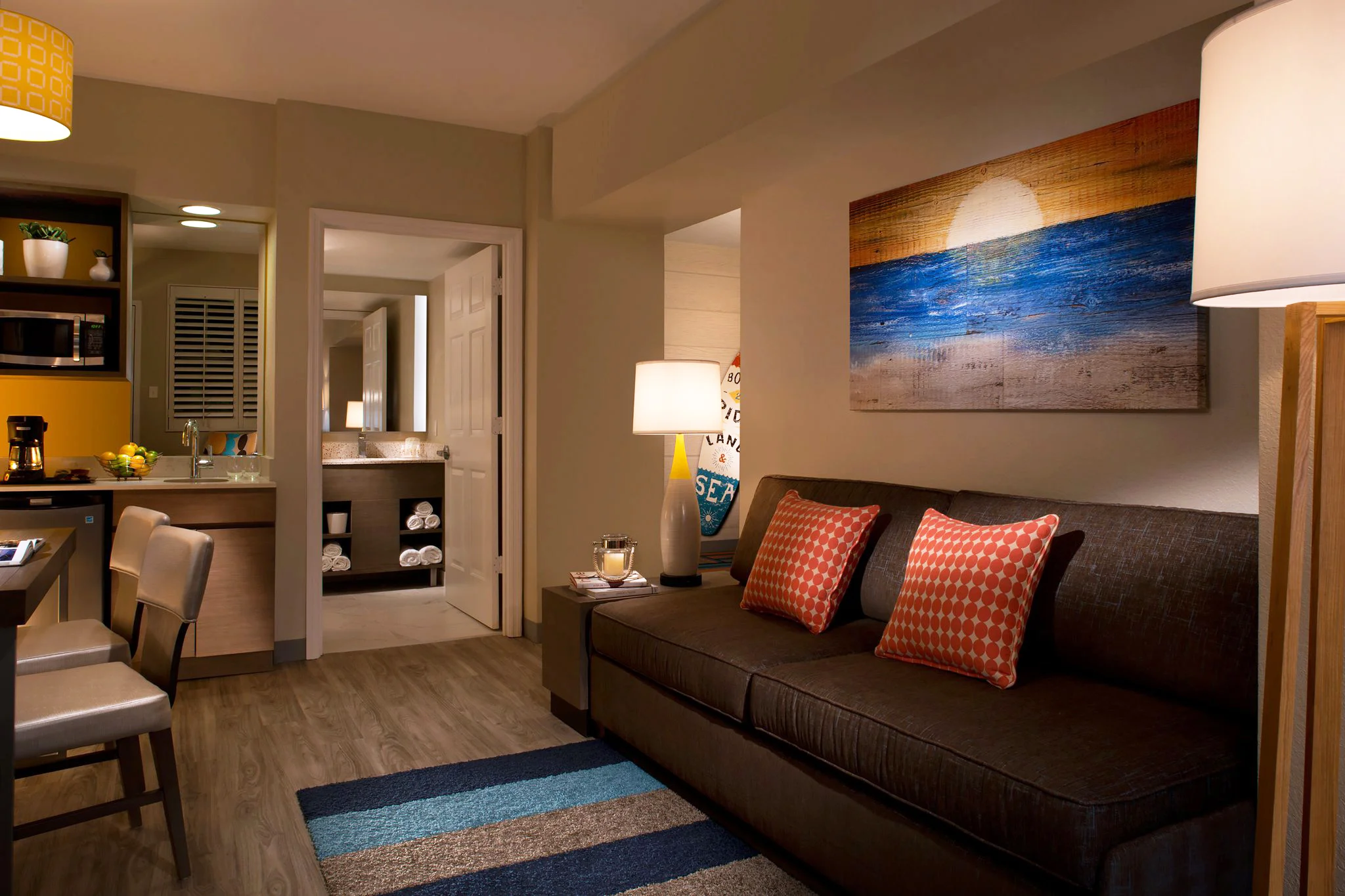 Guestroom; Living Room