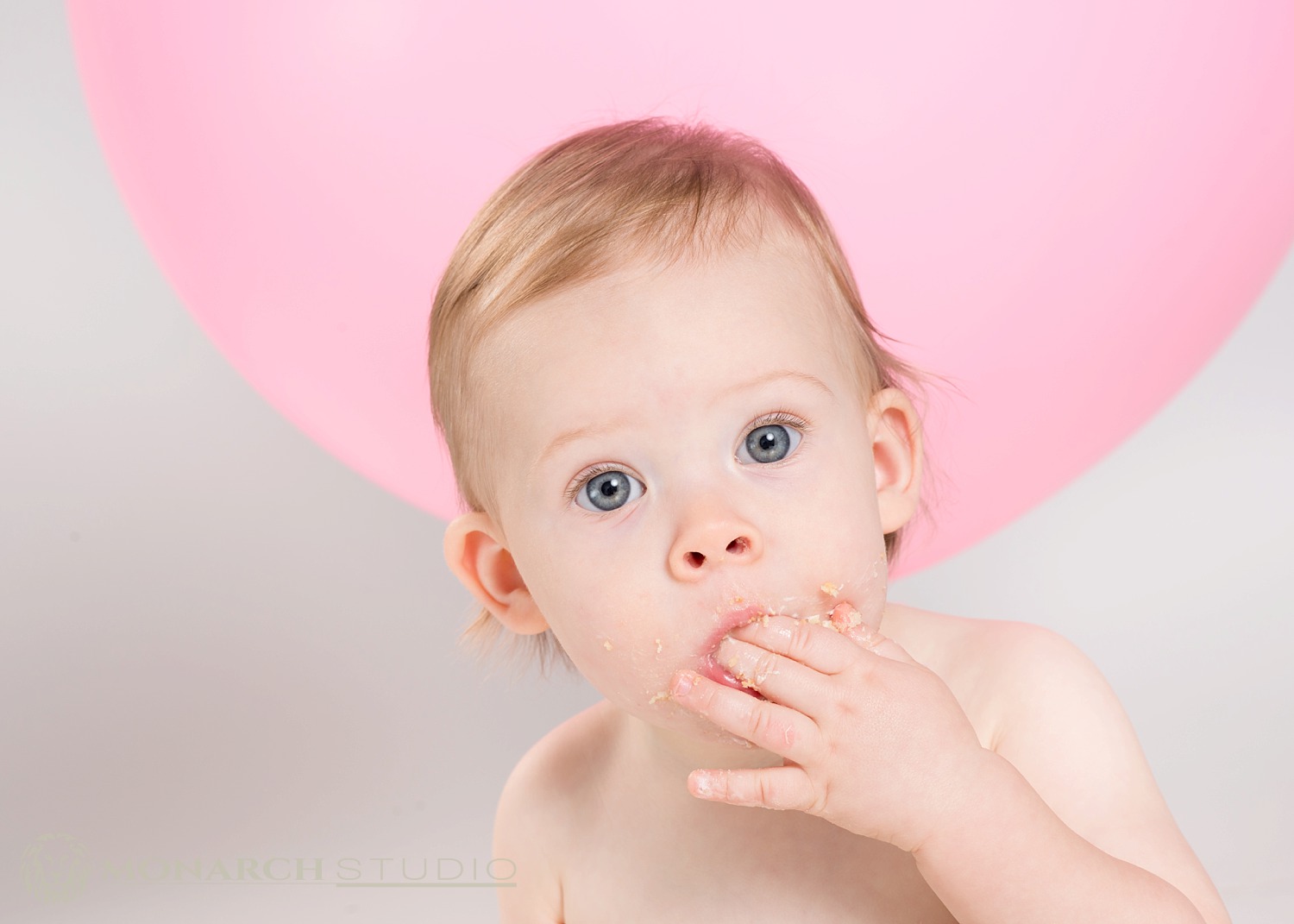 First-Birthday-Smash-Cake-Photography-Monarch-Studio-St-Augustine-Florida_0026.jpg