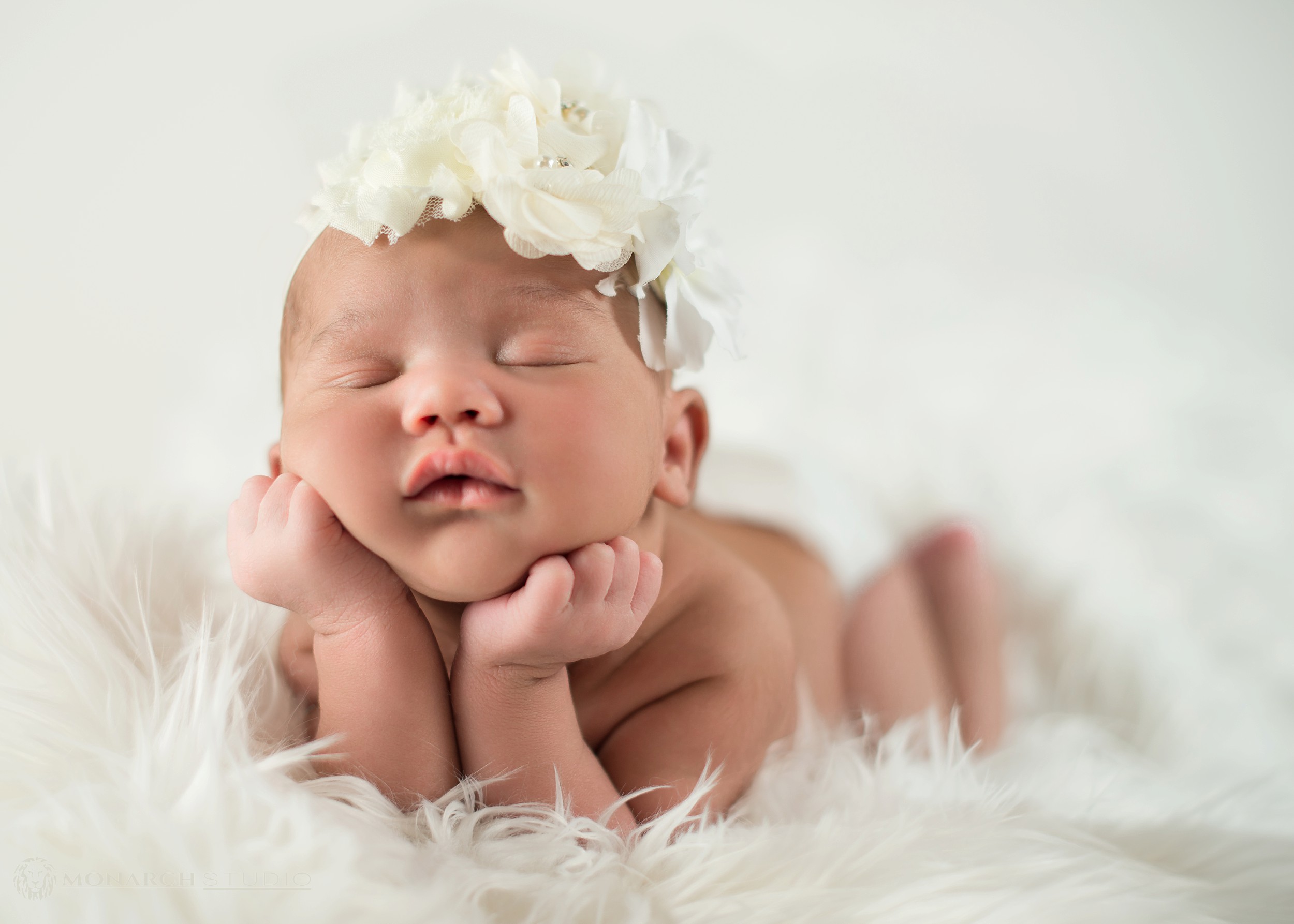 st.-augustine-newborn-photographer-Posed-Baby-Girl-Studio-Session_0002.jpg