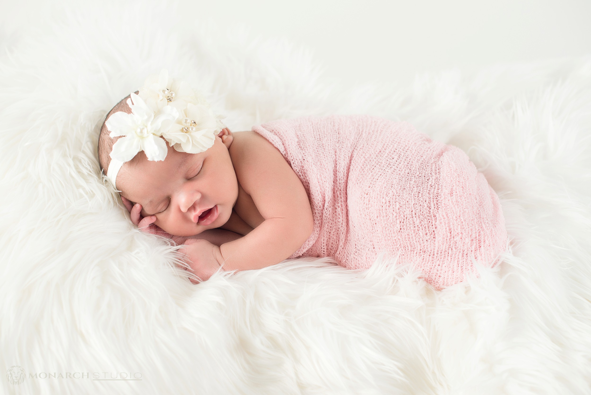 st.-augustine-newborn-photographer-Posed-Baby-Girl-Studio-Session_0003.jpg