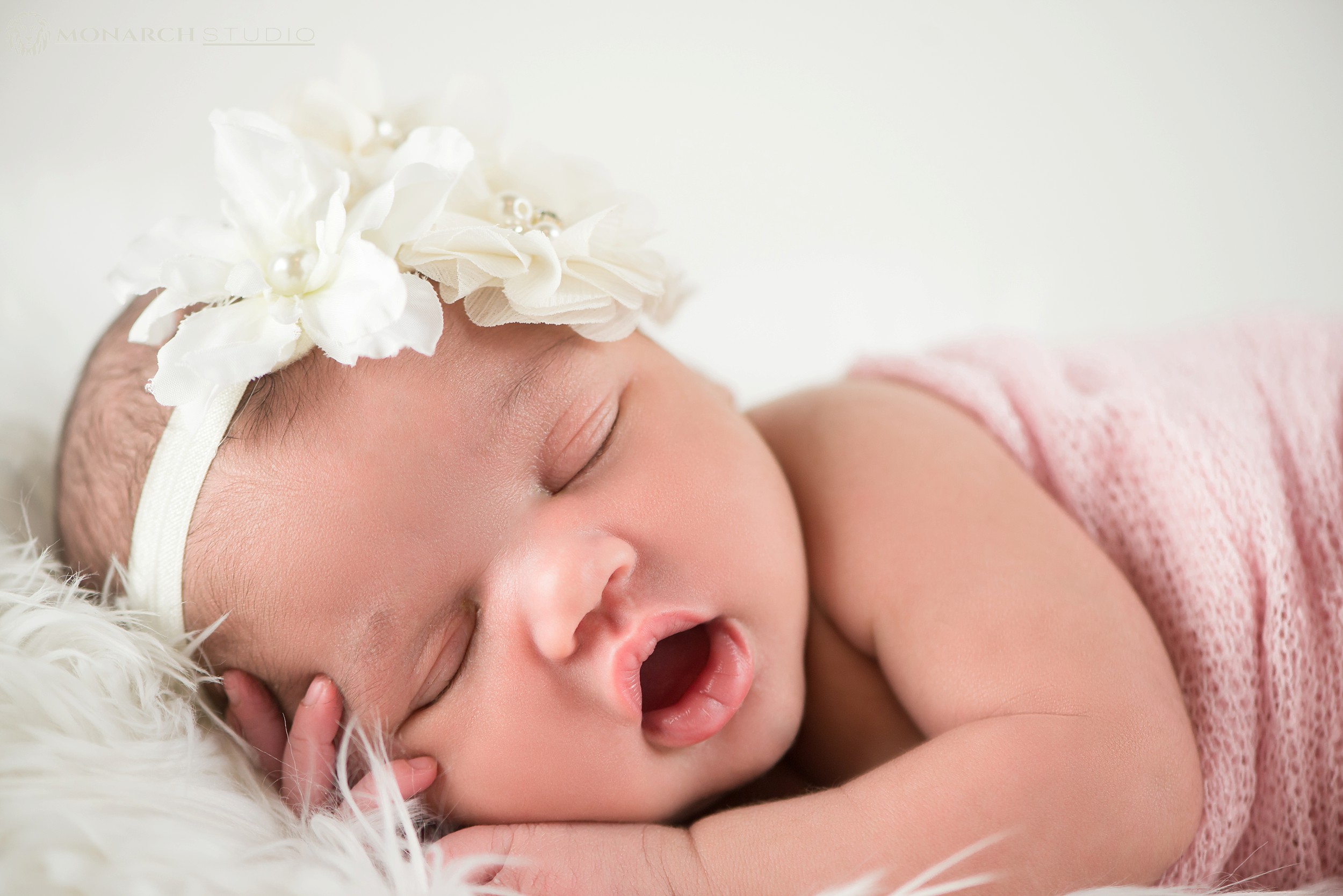 st.-augustine-newborn-photographer-Posed-Baby-Girl-Studio-Session_0010.jpg