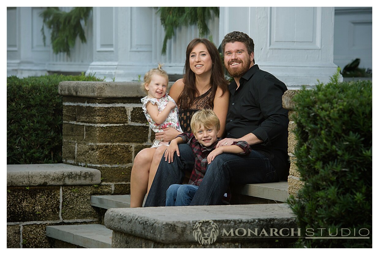 FAMILY TIME AT HOME - FRONT DOOR FAMILY PORTRAITS  