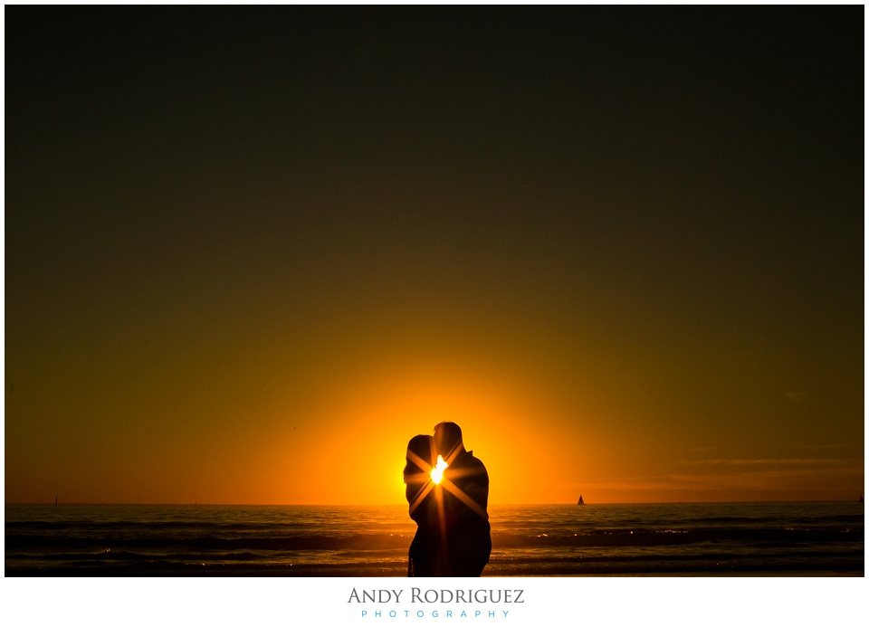 venice-canals-engagement-photos-vanessa-neil_0024.jpg