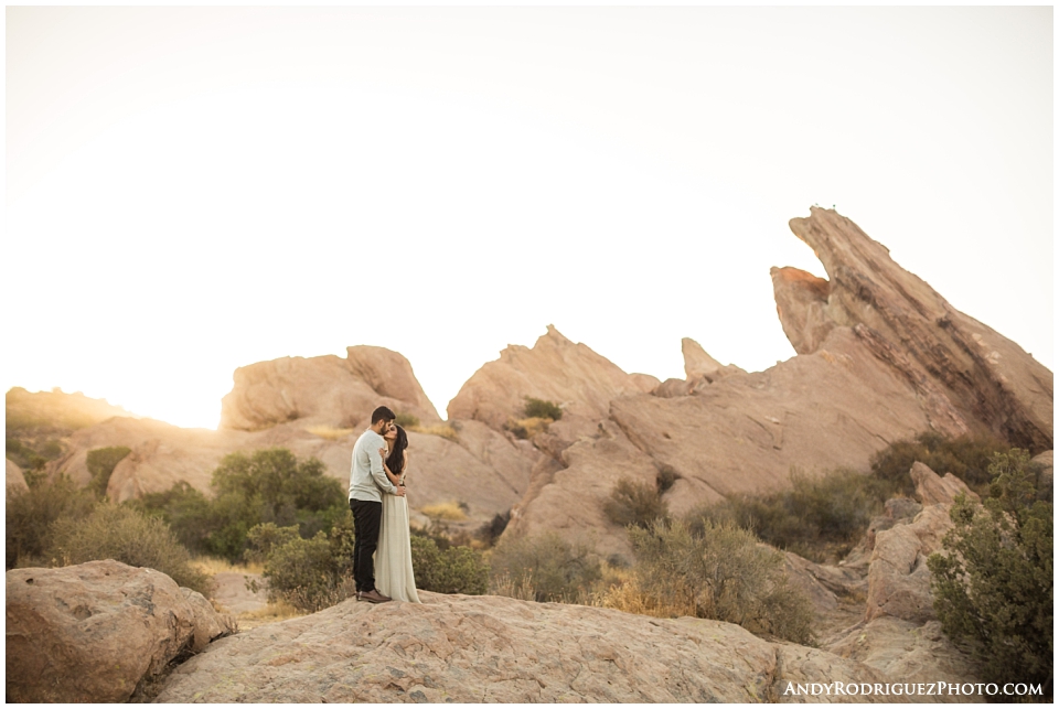 vasquez-rocks-engagement_0015.jpg