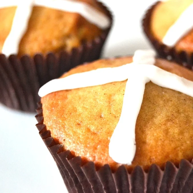 Hot Cross Muffins {Hot Cross Bun Meets Muffin}