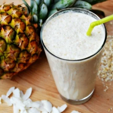 Oat Smoothie Pina Colada.jpg
