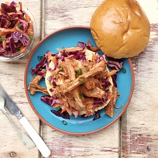 Low-Fat Healthy Slow-Cooked Pulled Pork {With Red Cabbage 'slaw}
