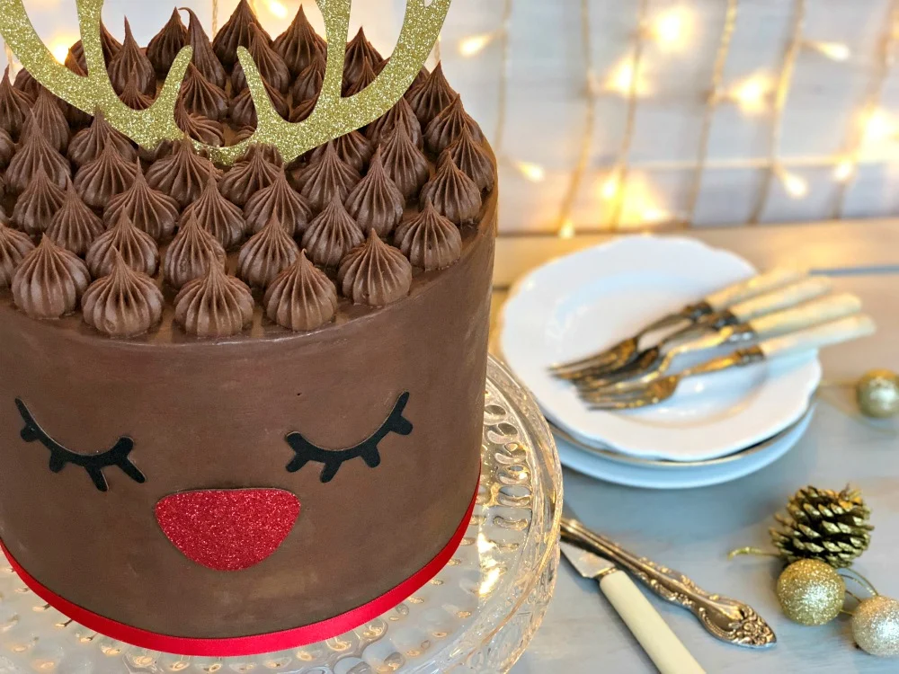 Christmas Chocolate Reindeer Cake 24.jpg