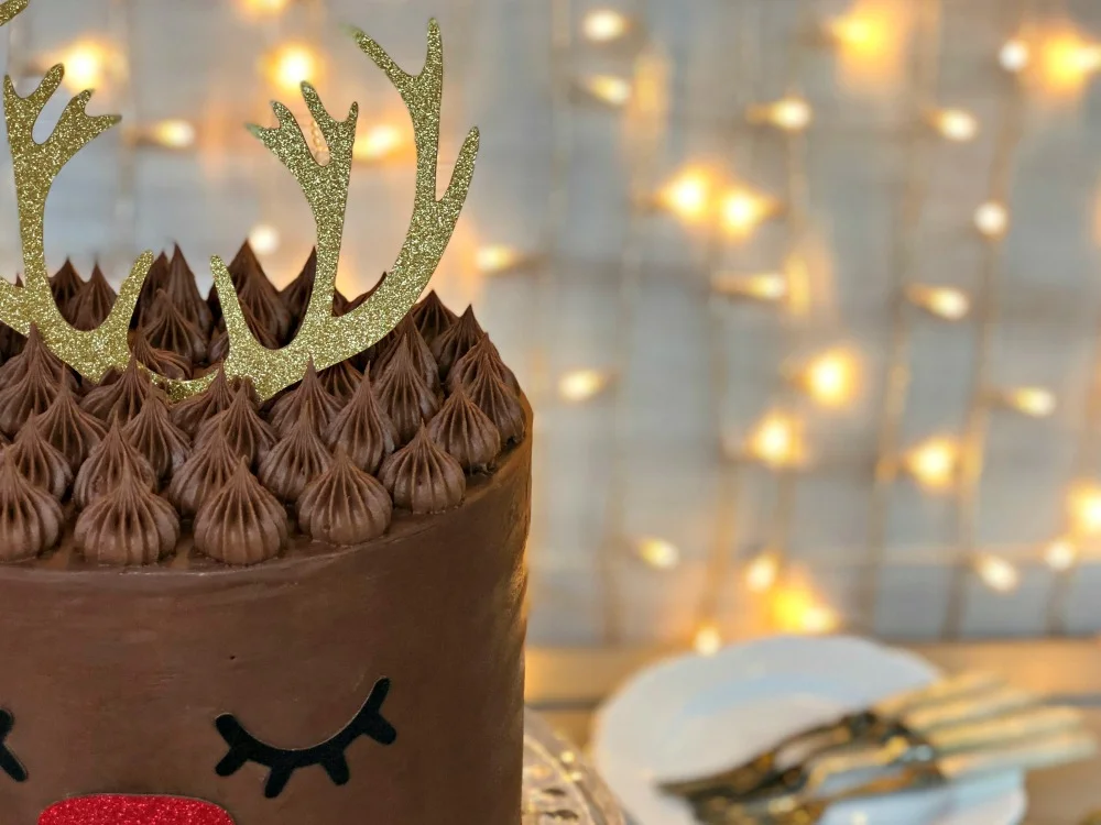 Christmas Chocolate Reindeer Cake 26.jpg
