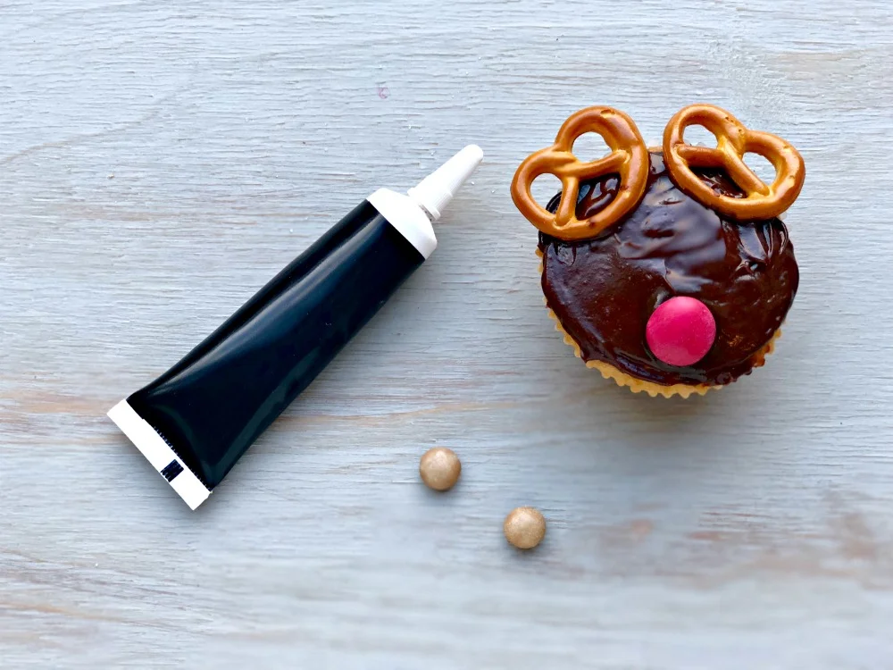 Reindeer cupcakes 6.jpg
