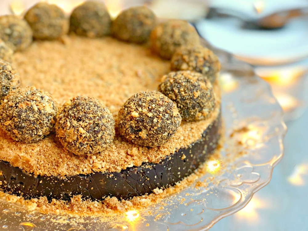 Easy Chocolate &amp; Amaretto Truffle Torte {Make Ahead for Parties ...