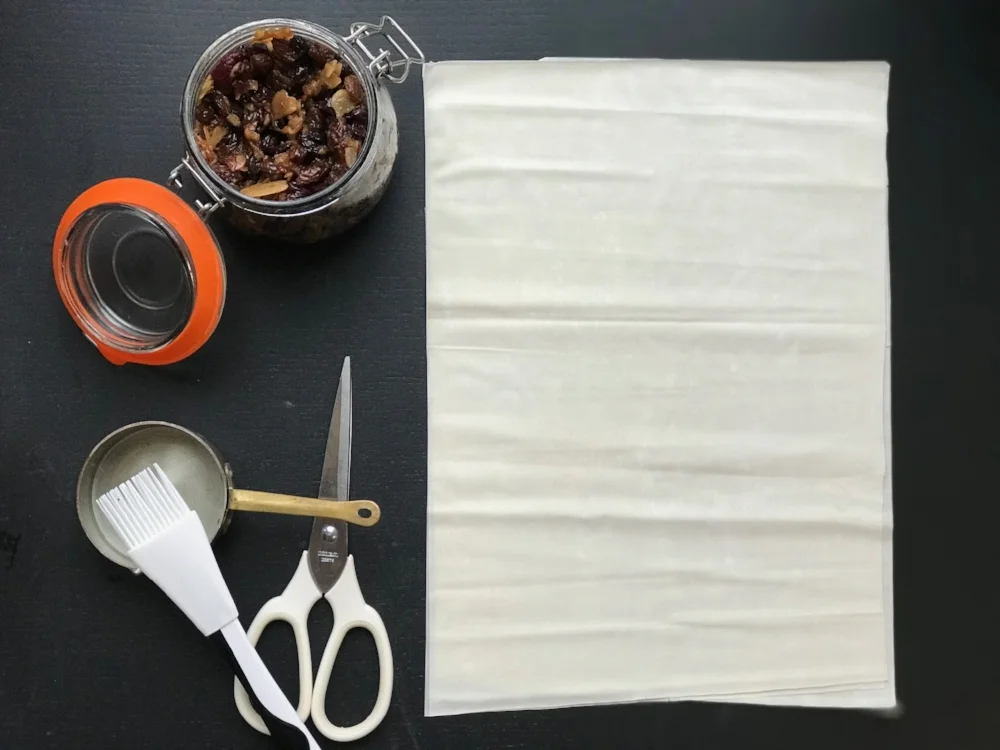 Samosa Mince Pies Step 1.jpg