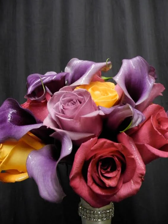 Roses and mini Callas