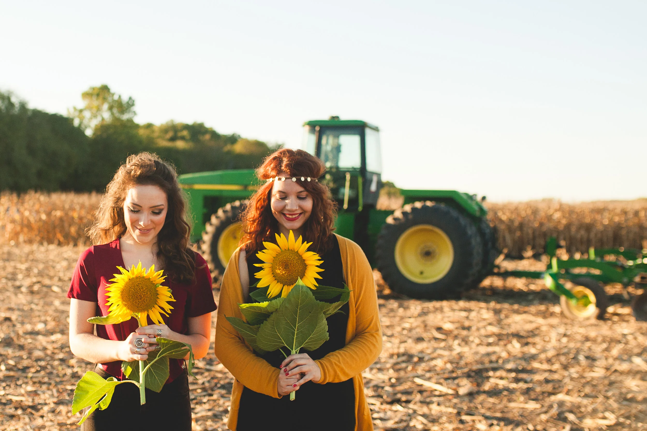 Kansas City Best Friends in a Sunflower Field | Katie and Sarah