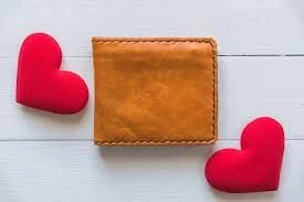 A LOVE STORY  OF THE LOST WALLET