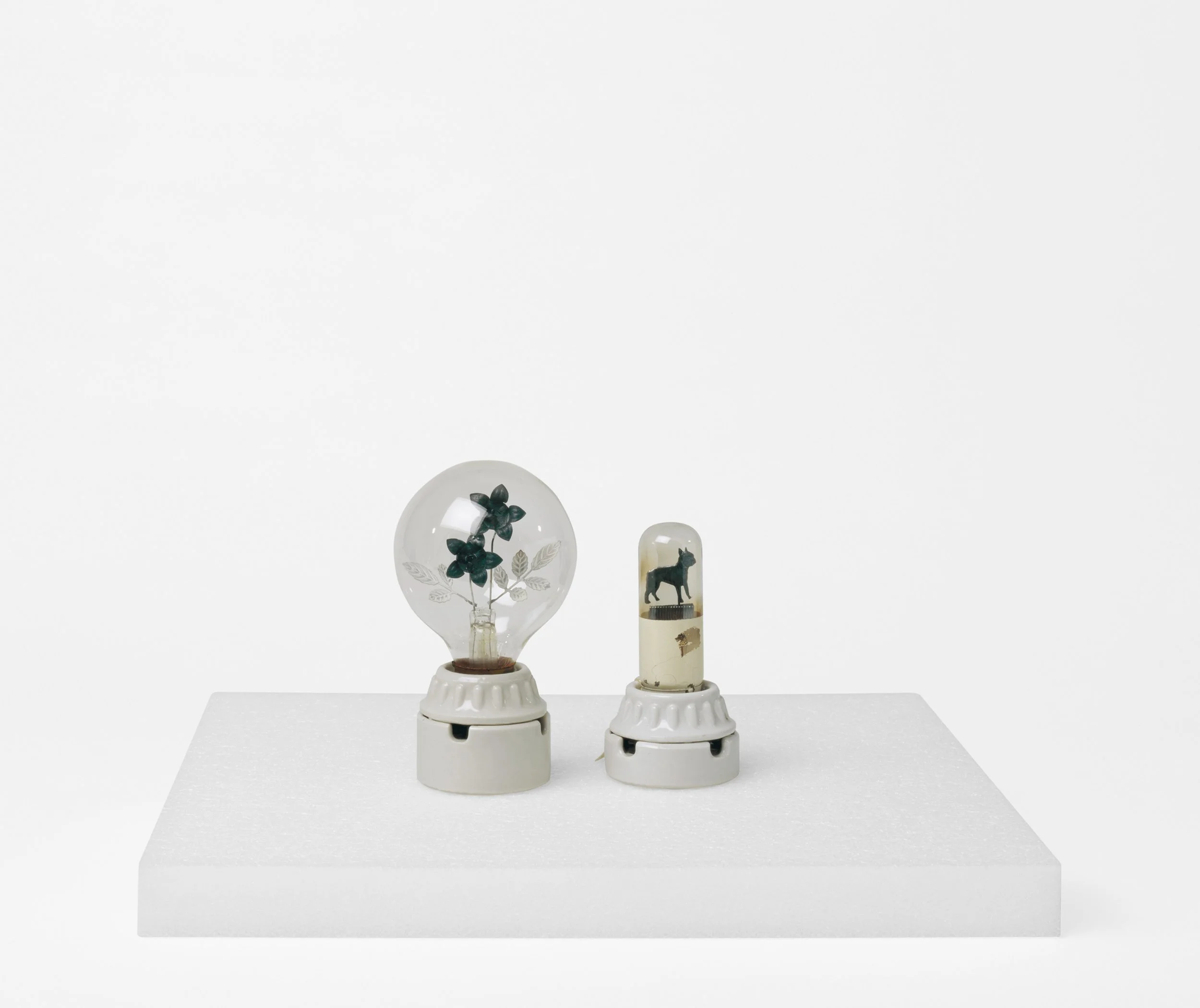 A Narrative History of the Light Bulb