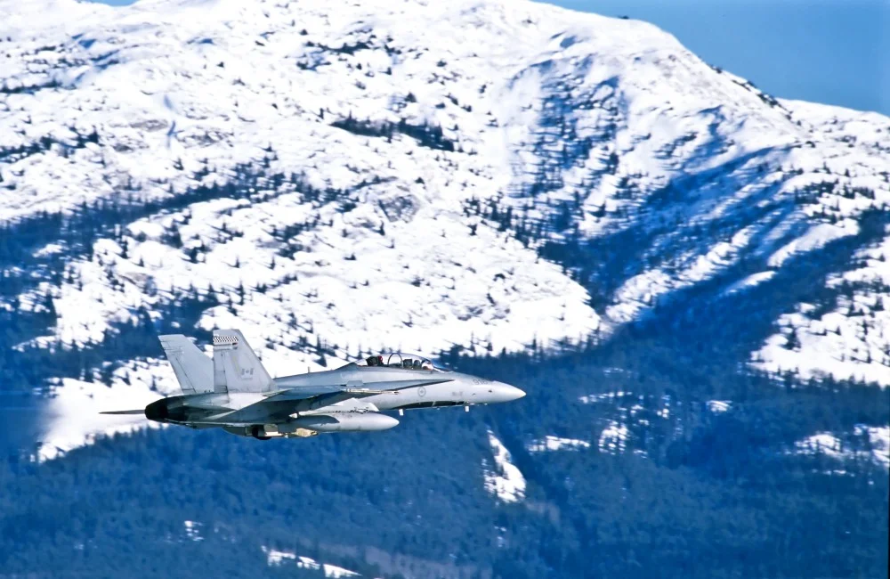 001 f-18 whiteorse yukon.JPG