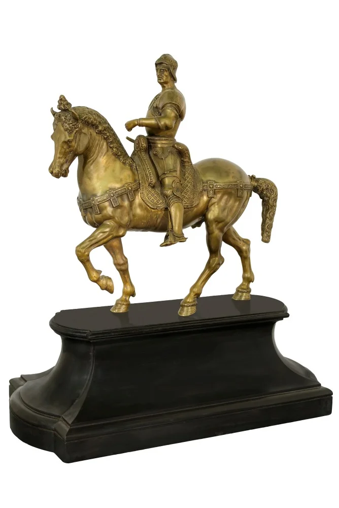 009 statue.JPG