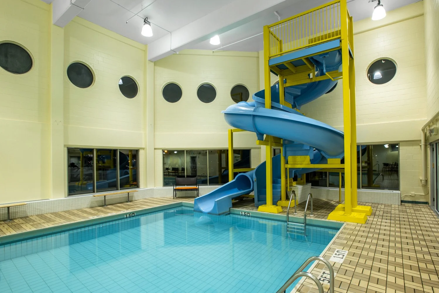 Pool.jpg