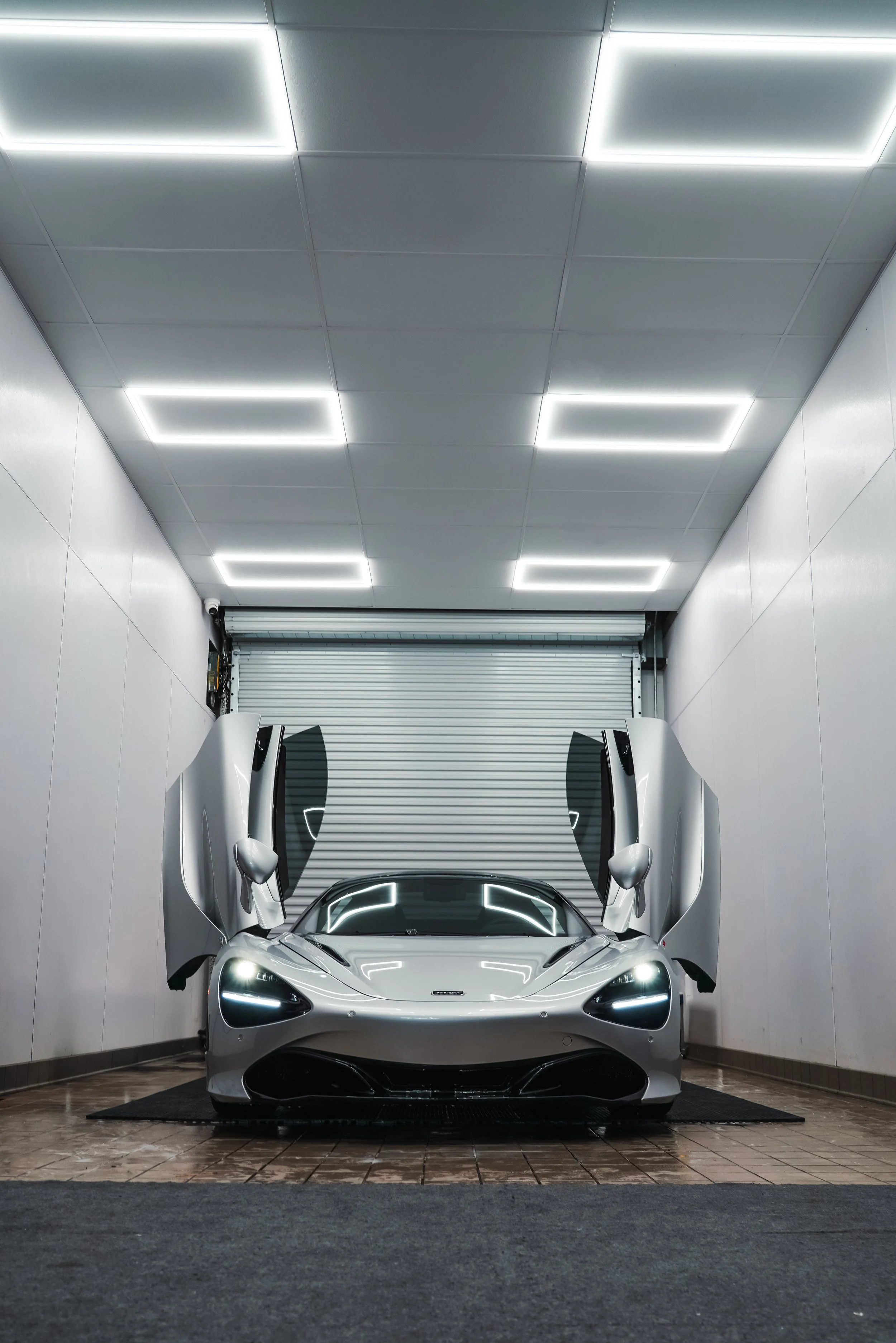 720S.jpg