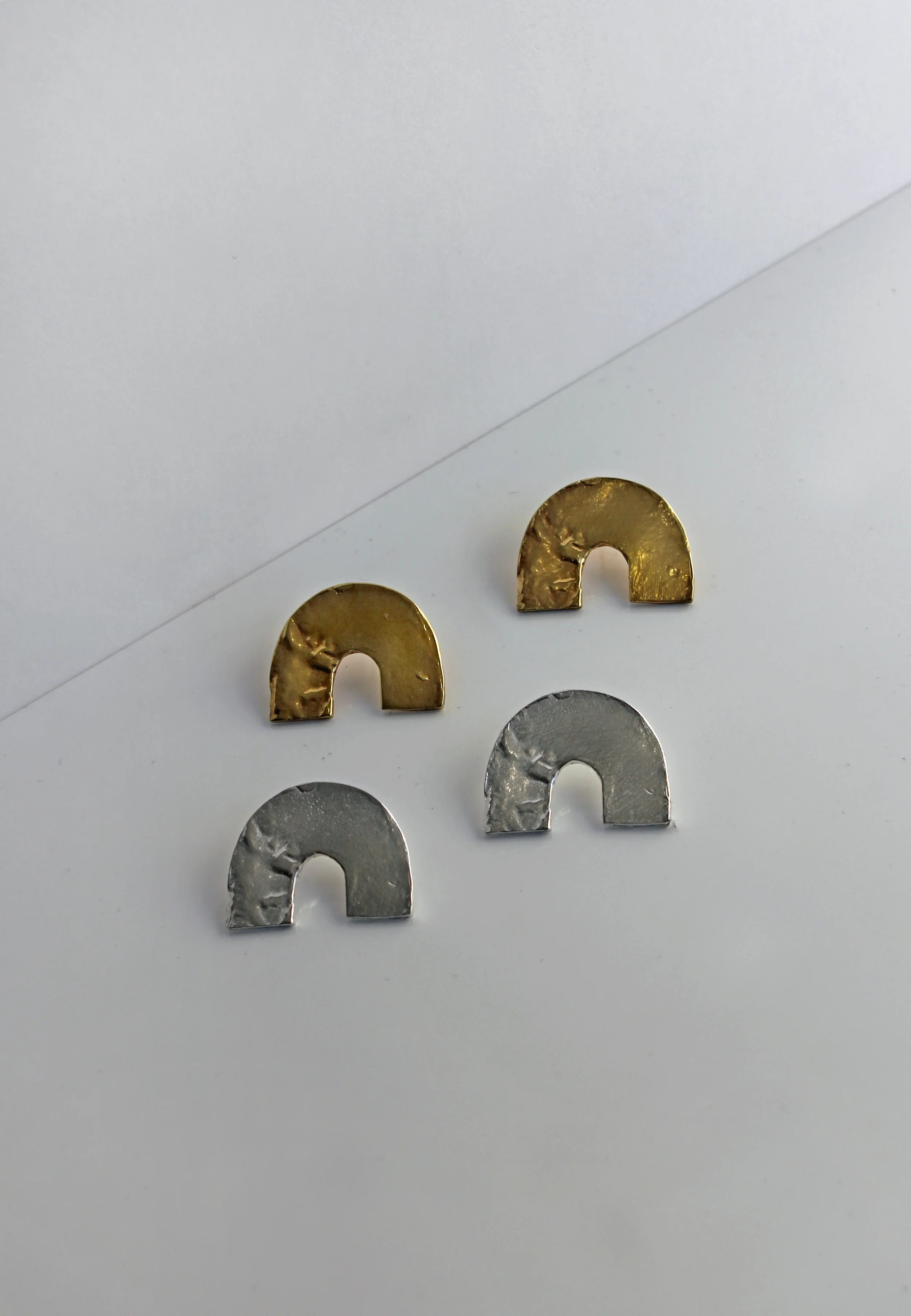 U earrings .jpg