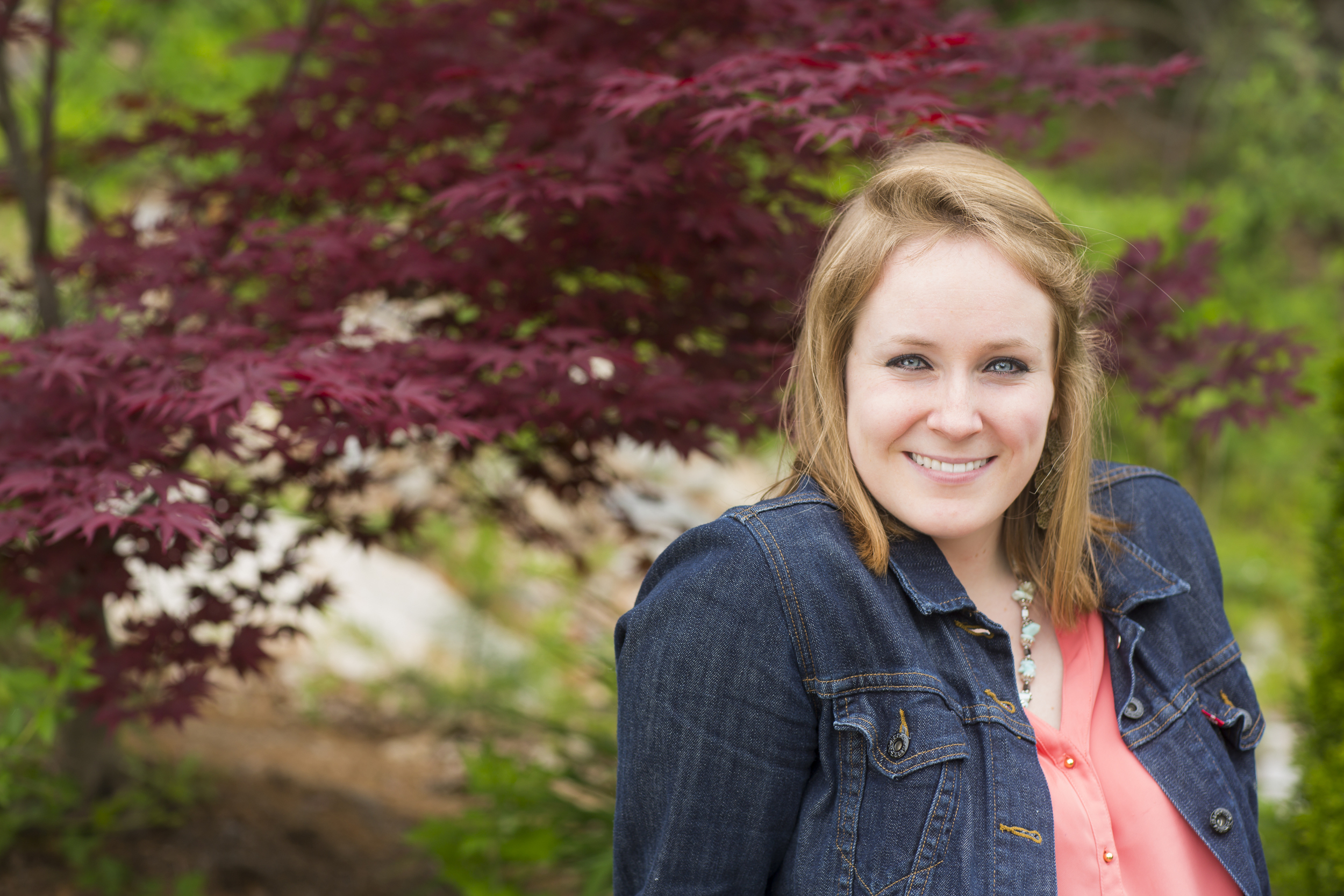 17 modern outdoor styled jean jacket senior portrait session with maple tree 4344 4401.jpg