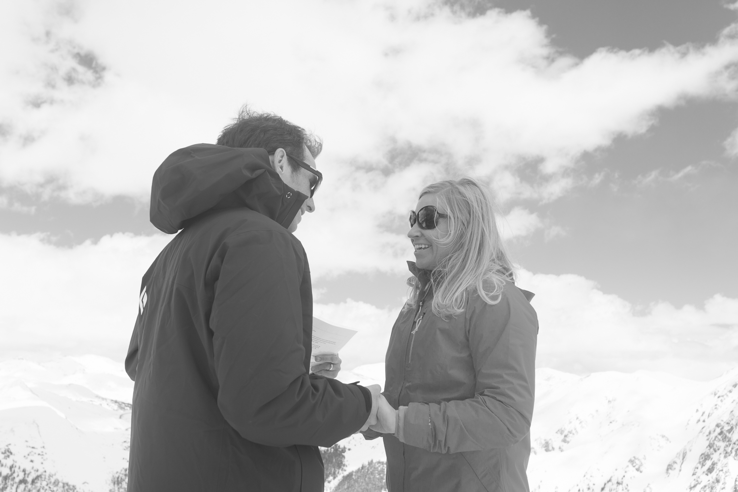 ArapahoeBasin_ColoradoMountain_Ski_Elopement-3574.jpg