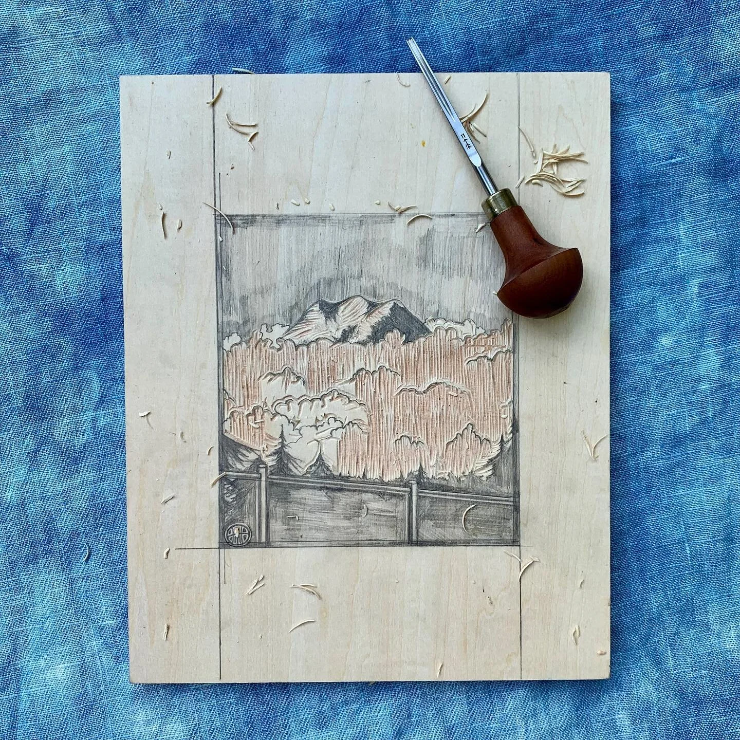 Returning to some unfinished mountain carvings from over a year ago..
.
.
.
.
.
.
.
.
.
.
.
.
#woodcut #woodcutprint #reliefprint #printmaking #printmakersofinstagram #linocut #linocutprint #artistsoninstagram #handmade #handcarved #etsyshop #etsy #e