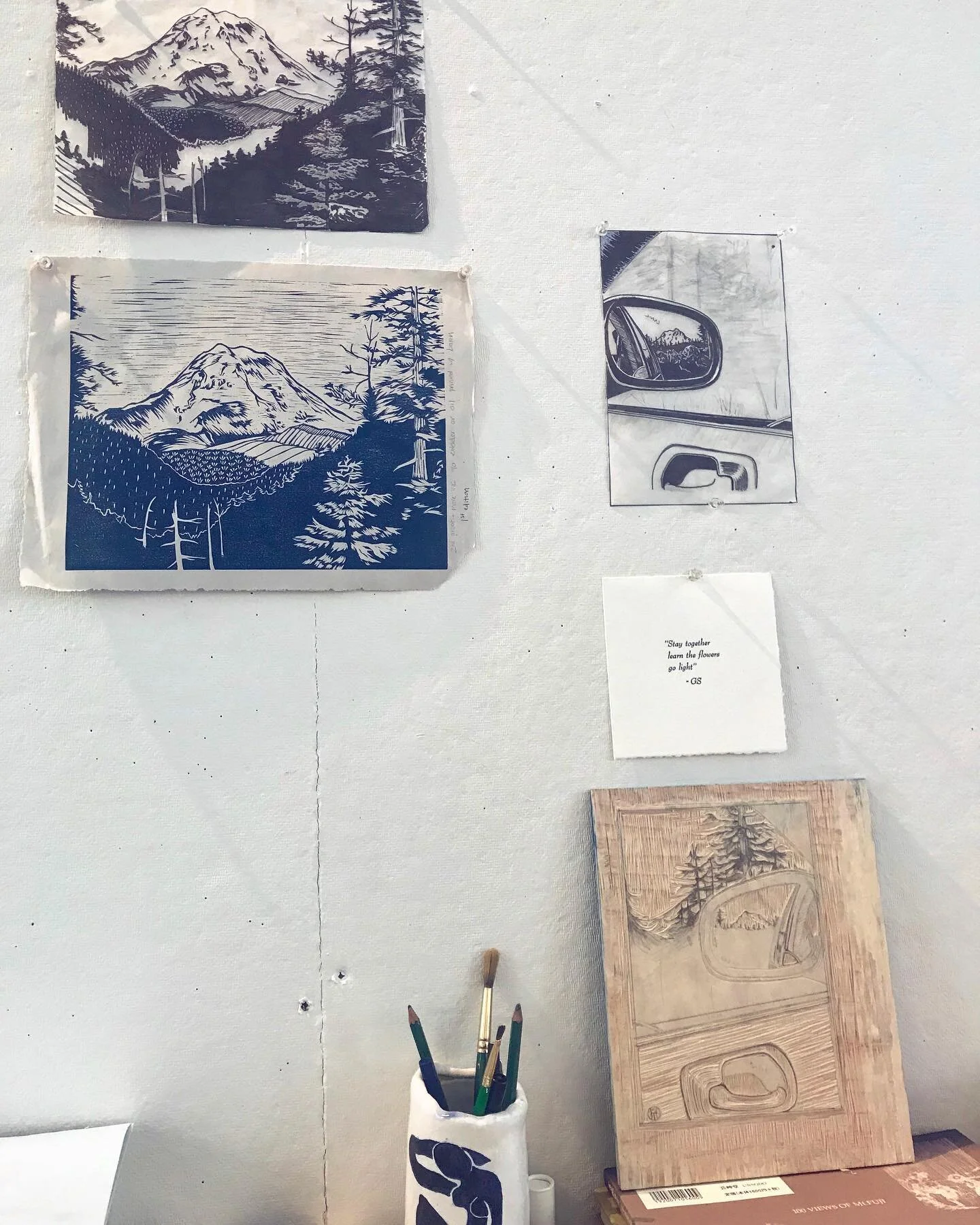 I&rsquo;ve been looking through pictures of my old studio set ups, remembering how good it feels to create space for my art making. Also flipping through old @shelterpub books (all time favorites) for round home living inspiration because I&rsquo;m m