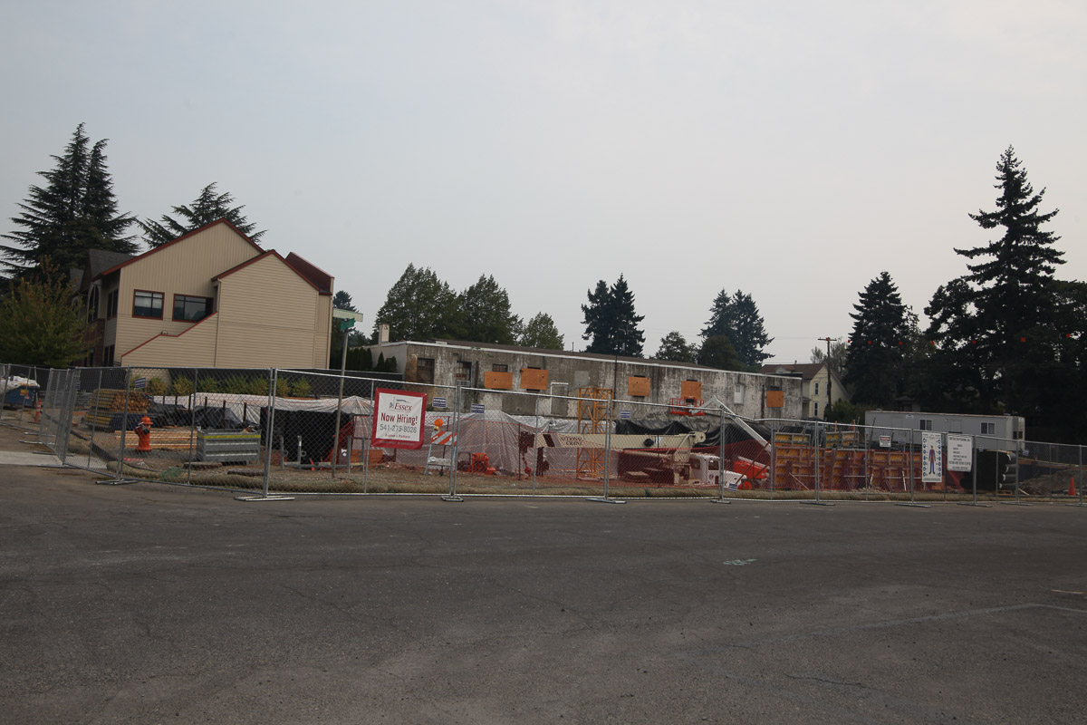 sold-by-salgado_8222 SE 6th-2_francisco-salgado_sellwood-westmoreland-development_.jpg