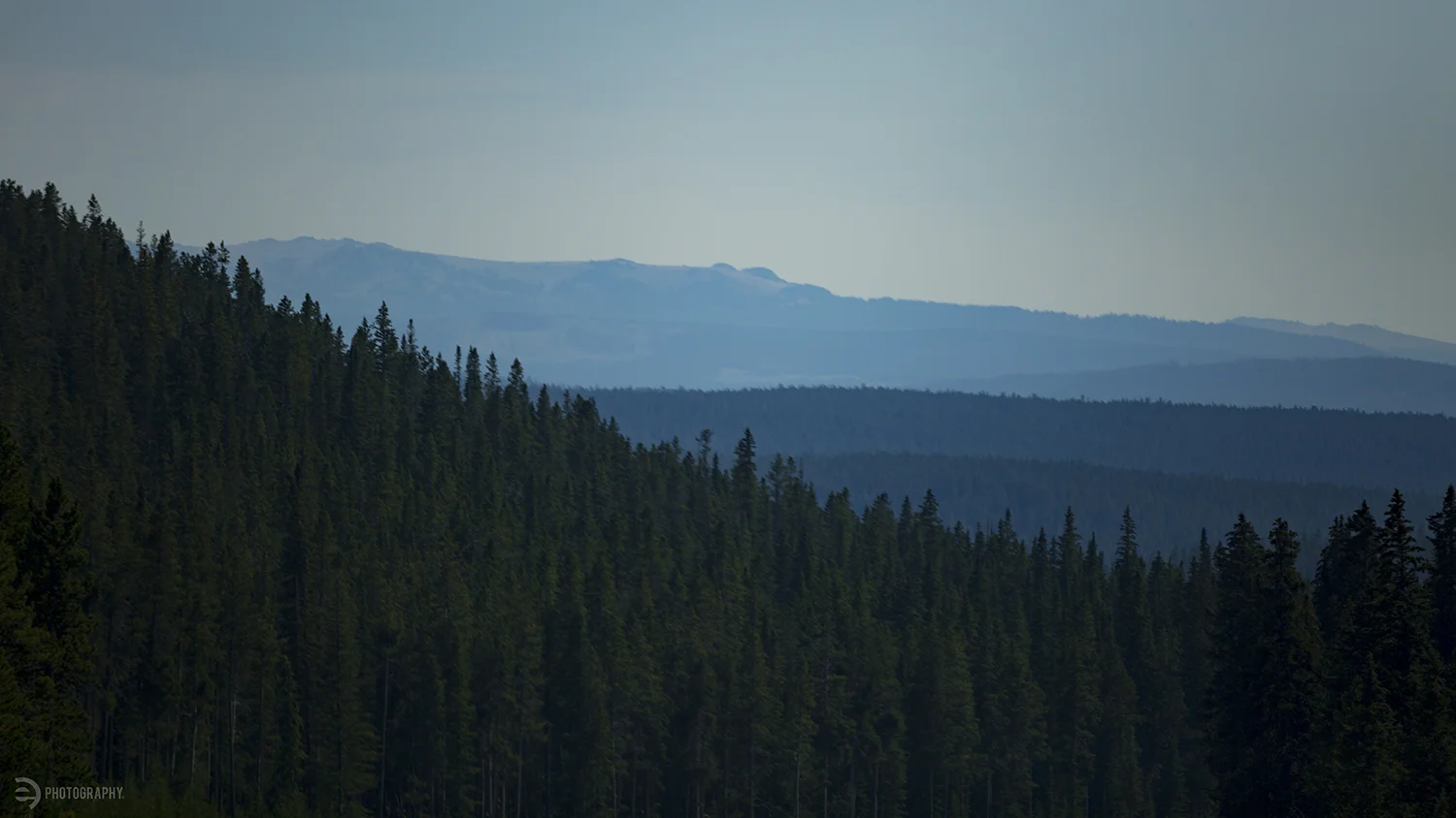 After watching the hang glider sail into the distance - we got back on our merry way to Cody.