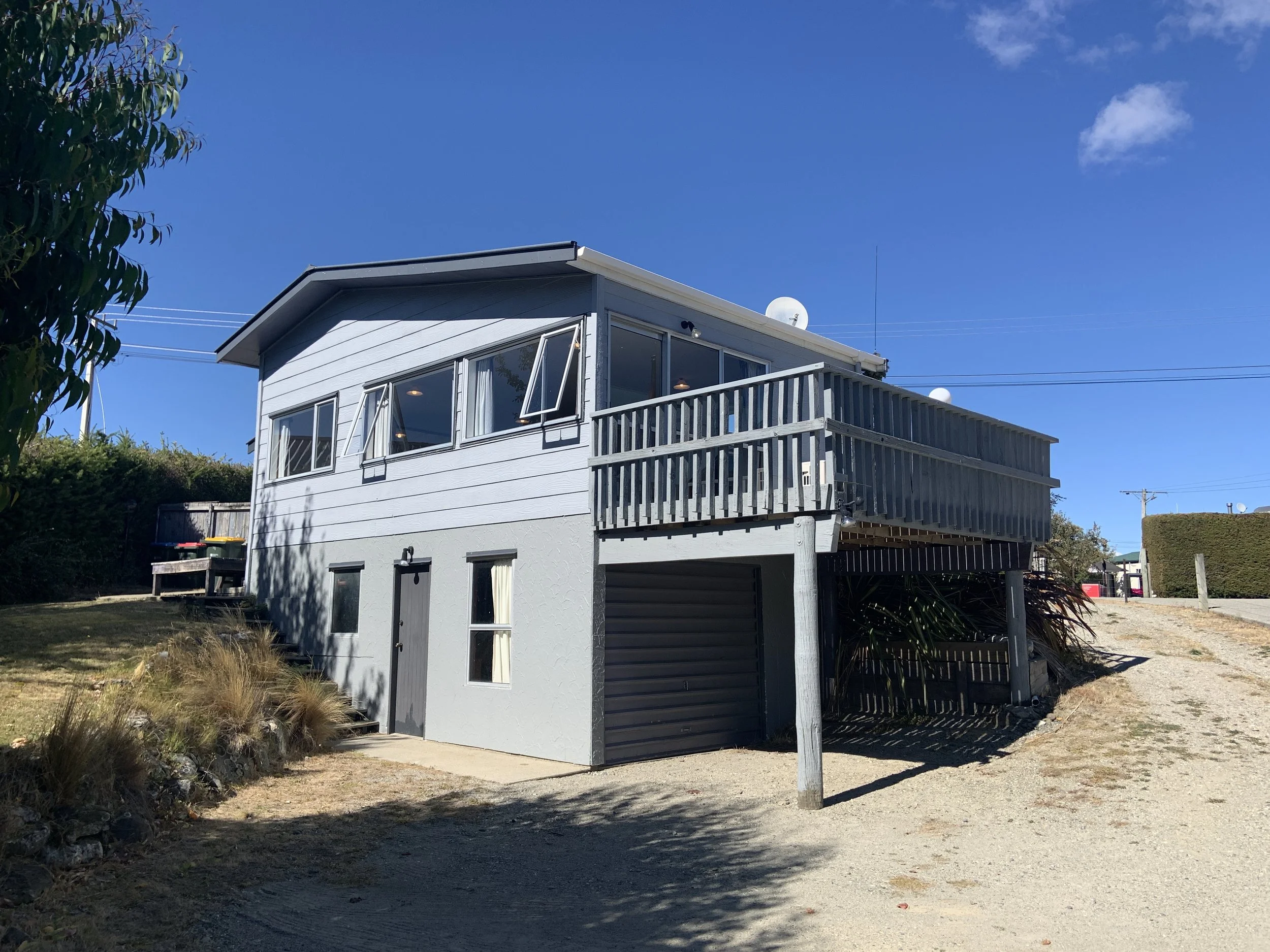 Warm & Sunny Hawea Home – Comfort, Convenience, and Lifestyle