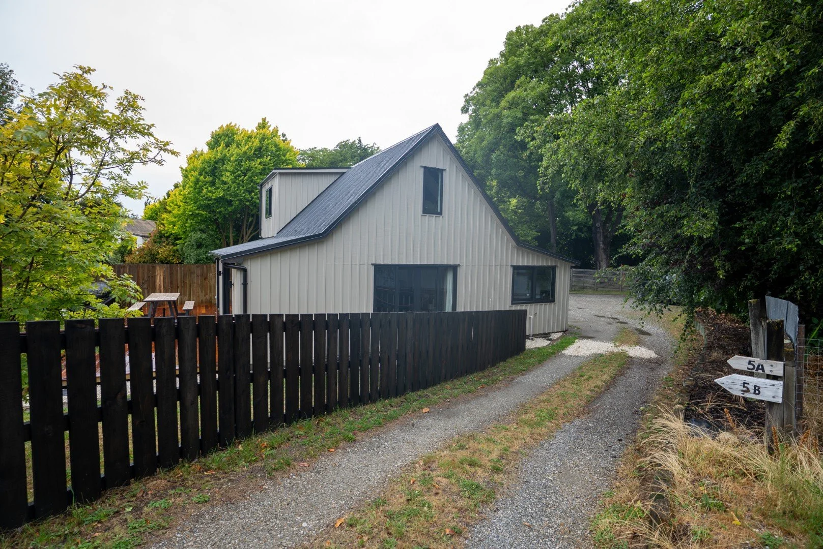 Prime Location: Three-bed Wanaka Cottage