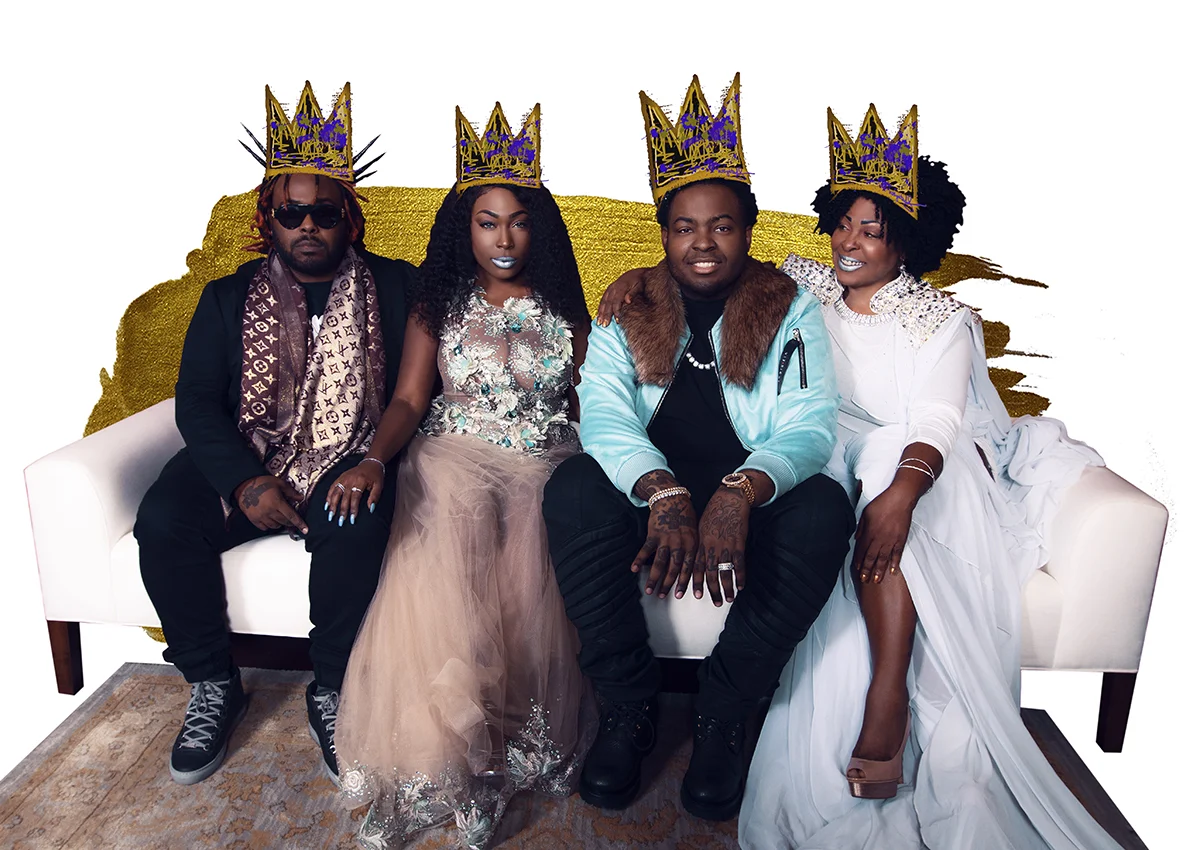 THE ROYAL FAMILY PORTRAITS 