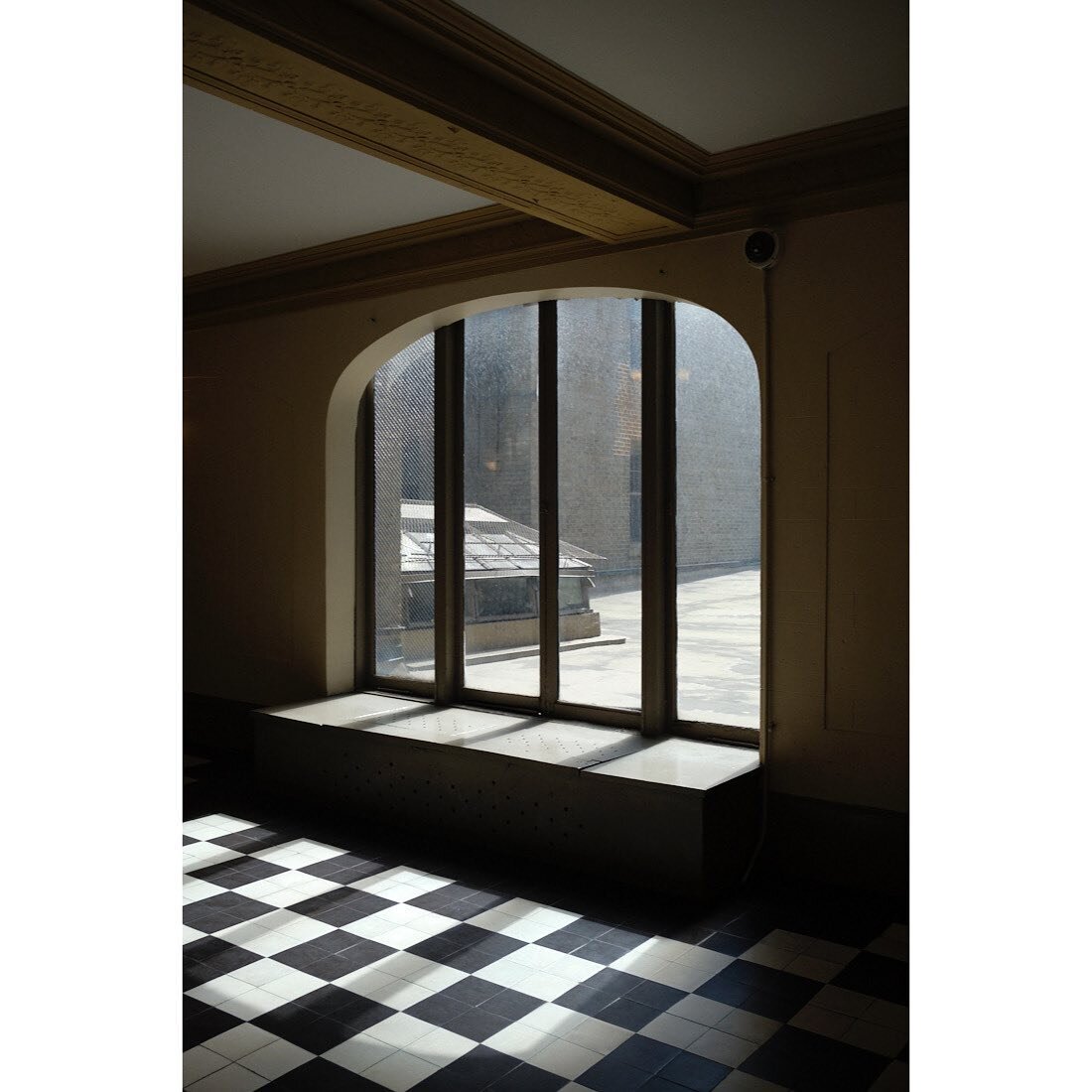 March in NYC was a delightful month of further urban adventures with moments of great light and insights:
1. The Bronx
2. Macombs Dam Bridge, between Manhattan and The Bronx
3. Central Park, Manhattan
4. Chelsea, Manhattan
5 and 6. Washington Heights