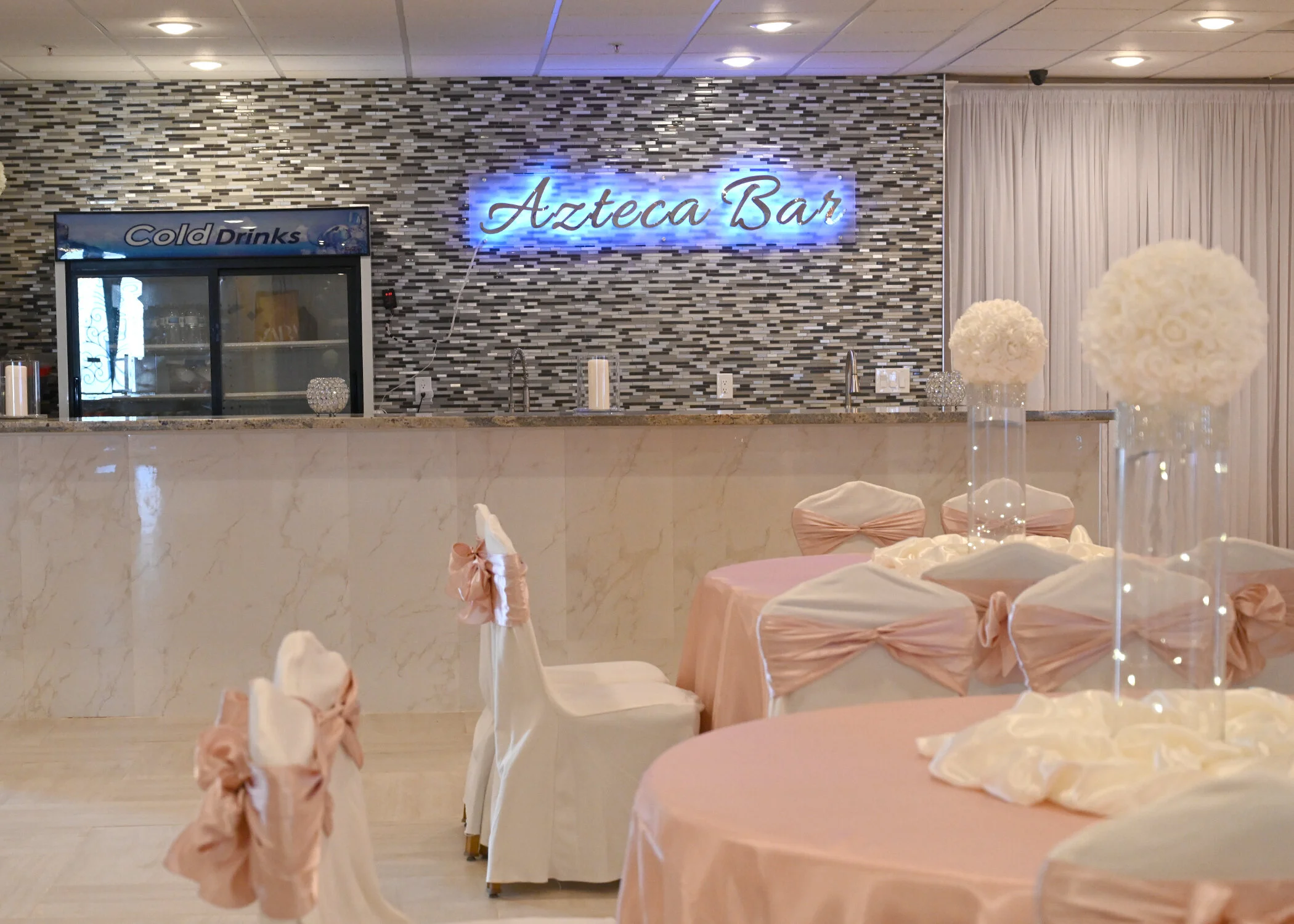 Español — Azteca Reception Hall