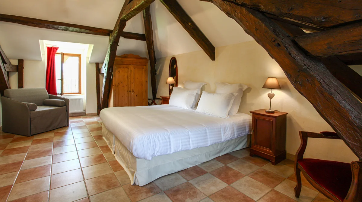 Chateau de Monrecour Chambre-Tradition.jpeg