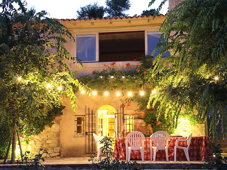 Piegros Outside w lights.jpeg