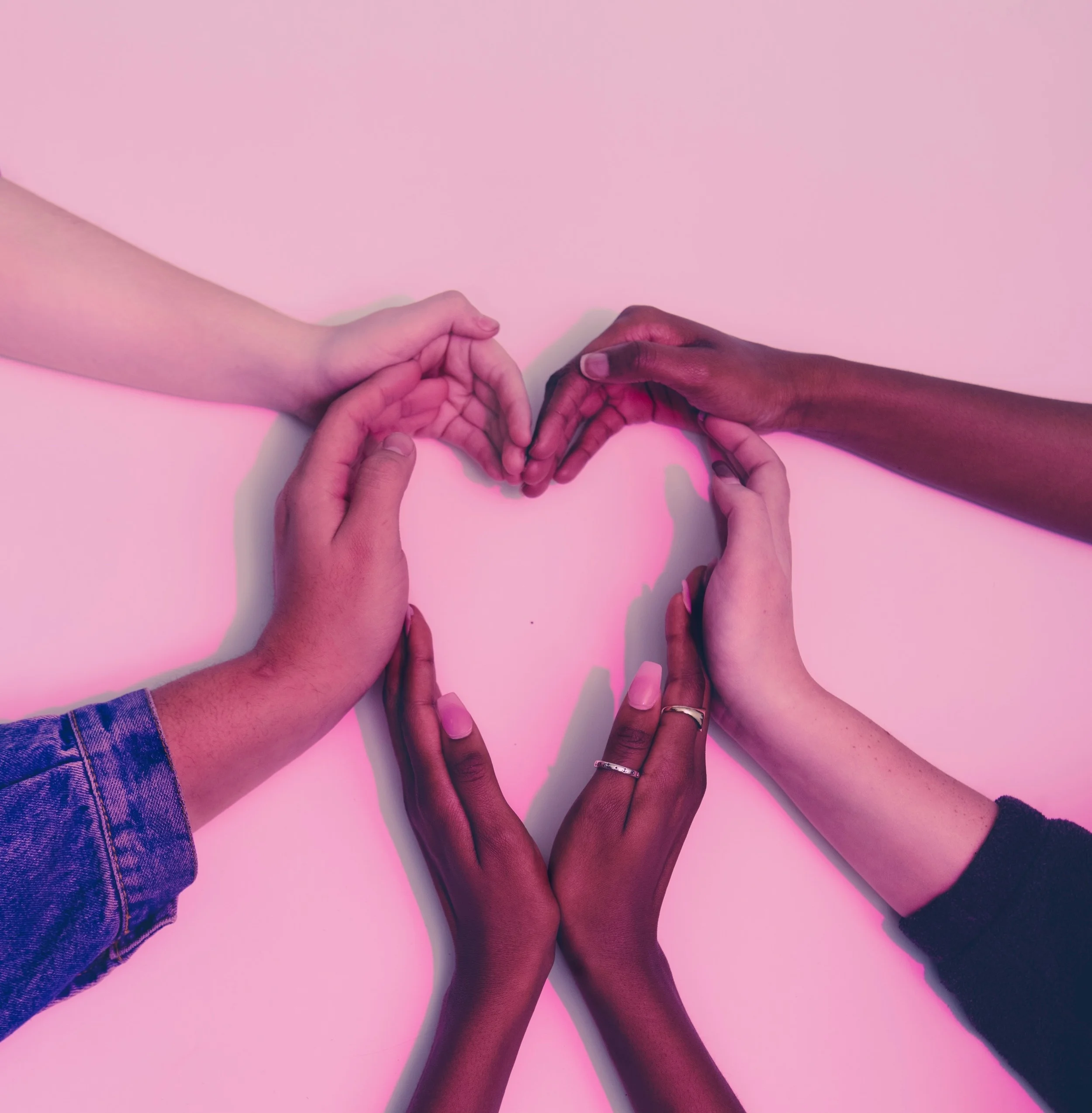 hands-heart-love-305530.jpg