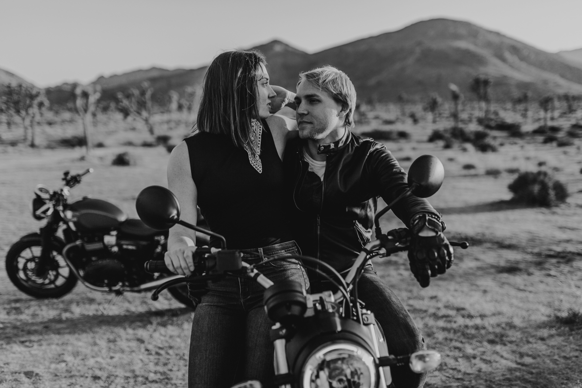 joshua tree motorcycle engagement photos-23.jpg