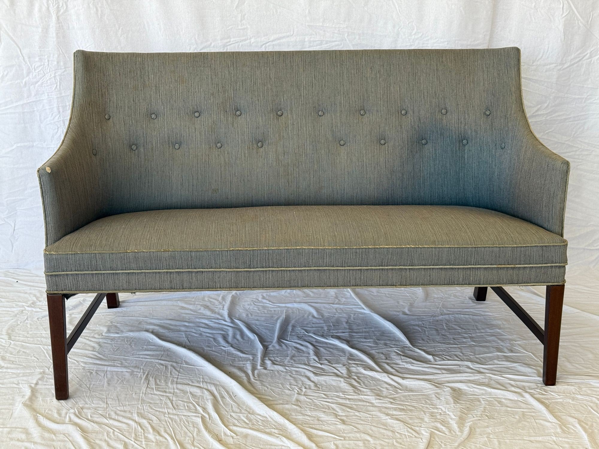 Frits Henningsen Settee