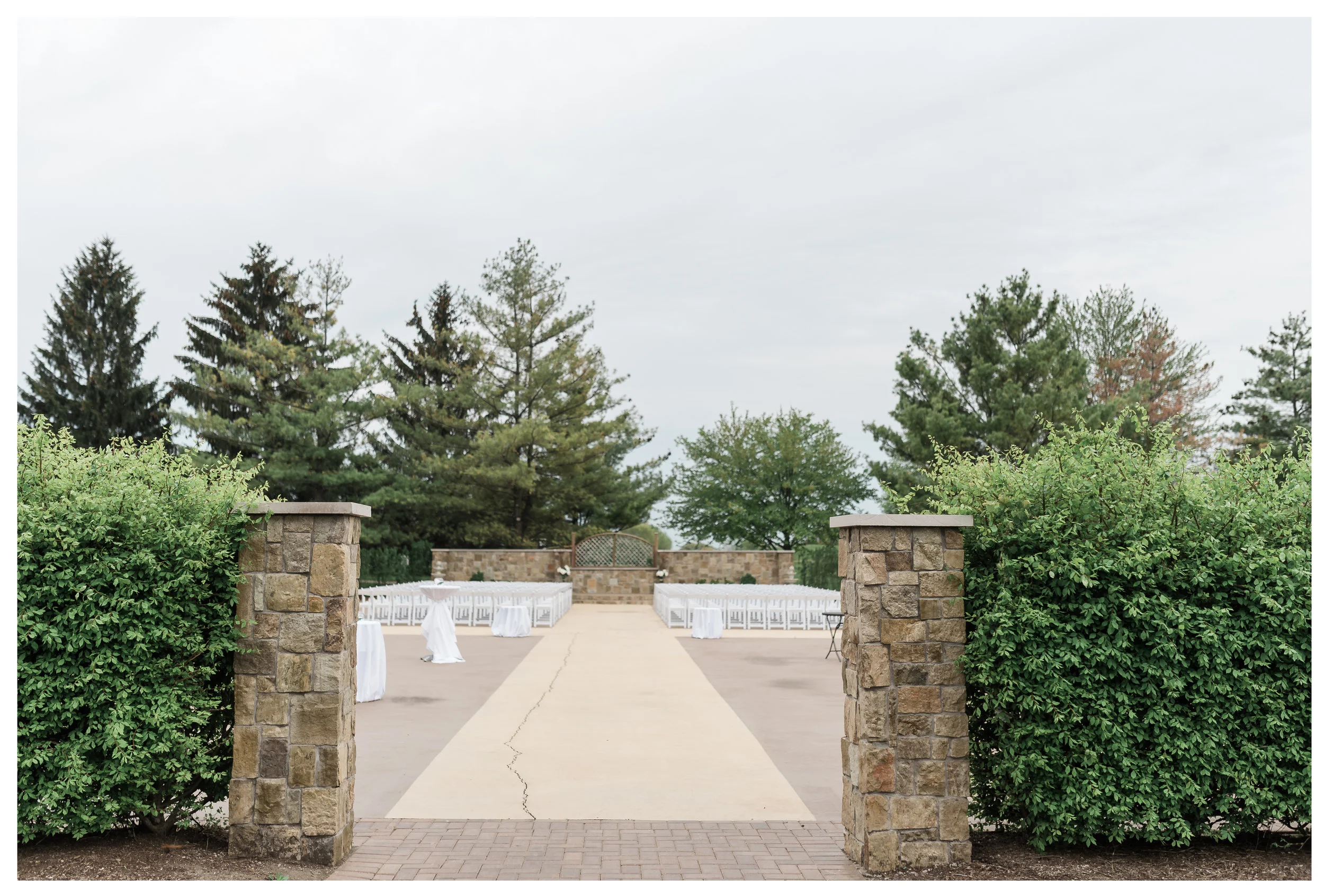 outdoor ceremony at Wedgewood Weddings North Shore in Wadsworth Illinois
