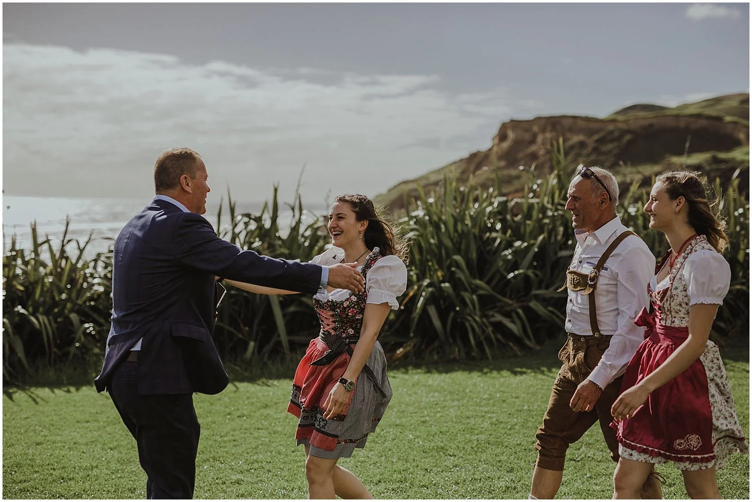 Castaways Resort Auckland wedding LN_0008.jpg
