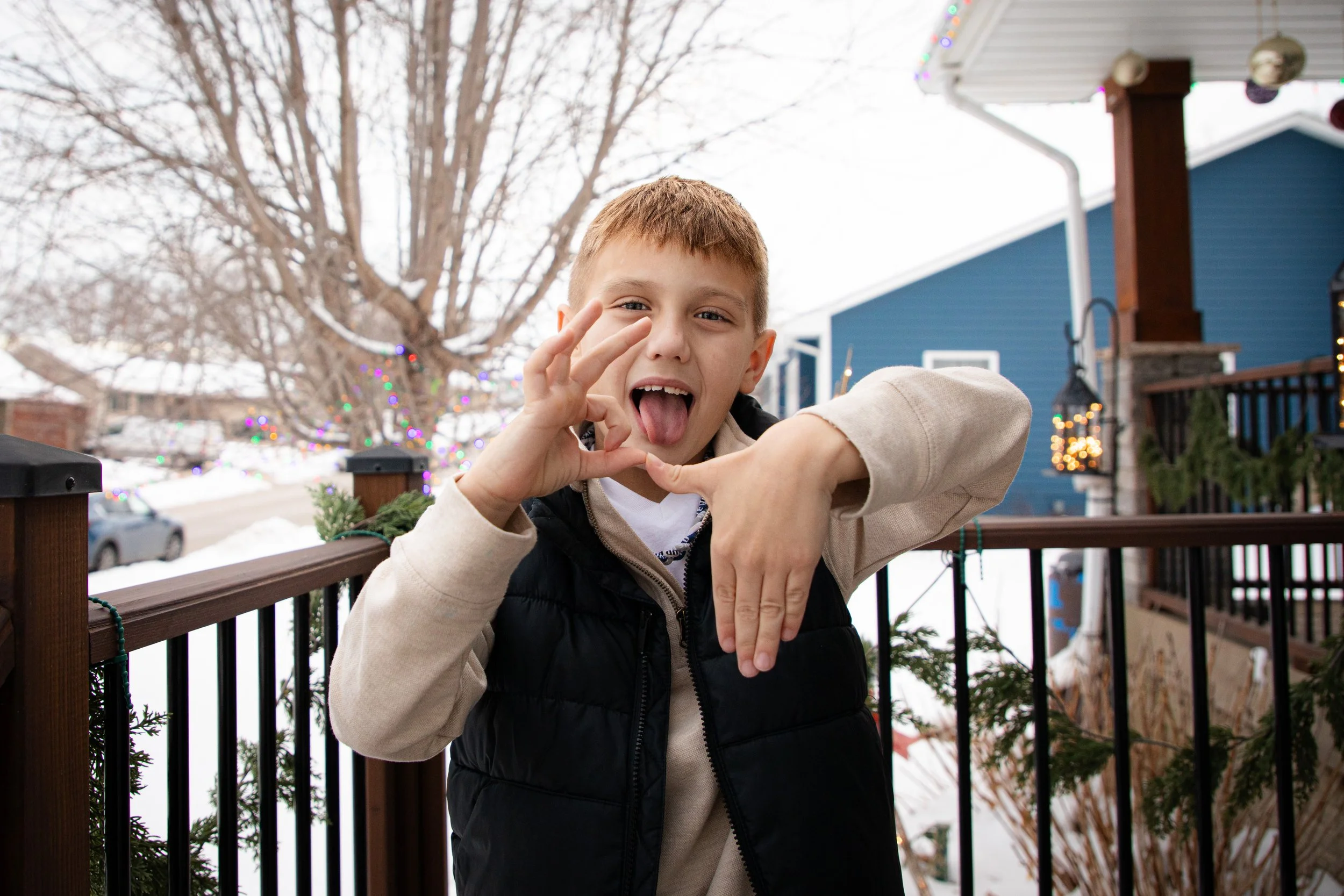 12.05.2025_Christmas Card 2025_AlexBush-08.jpg