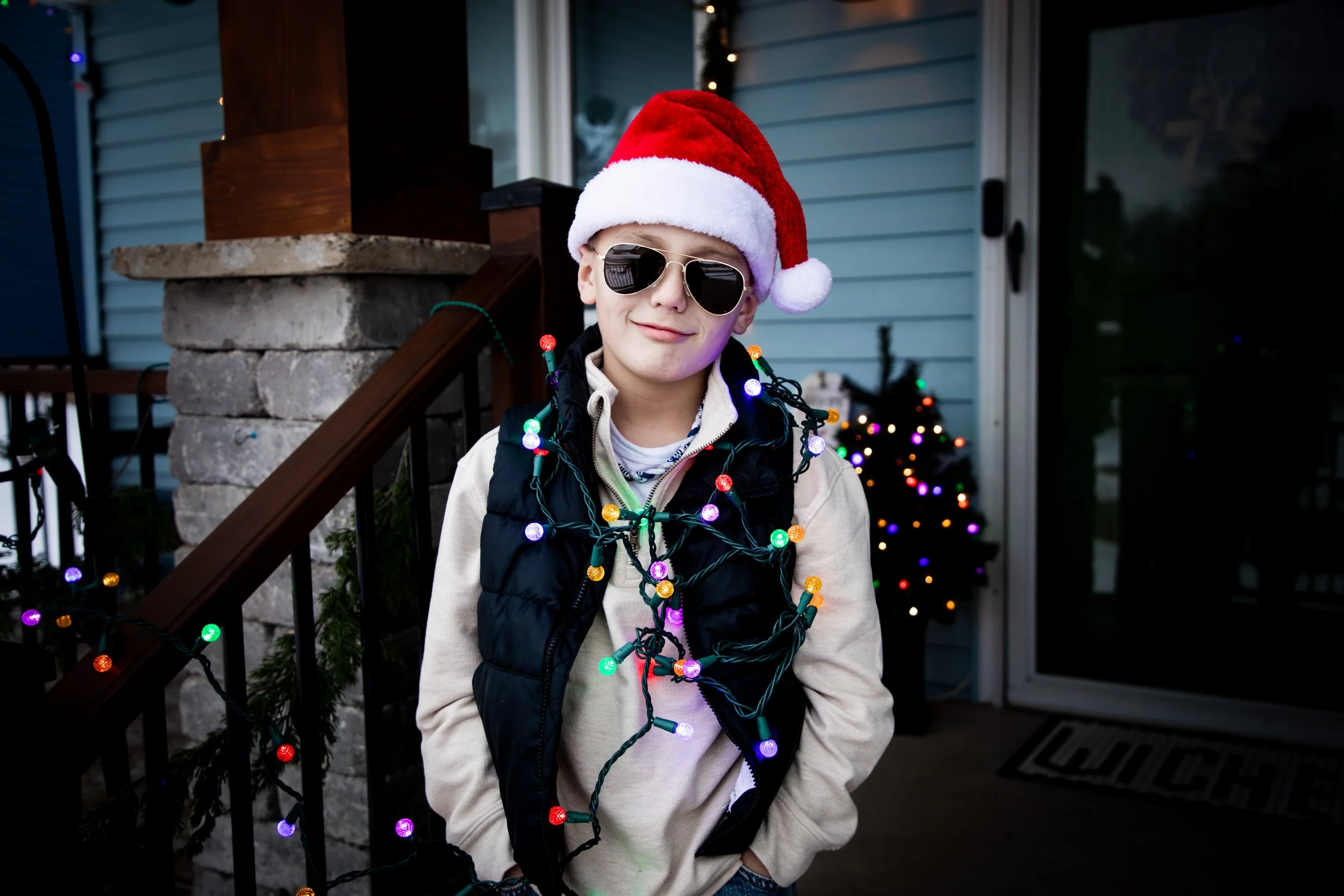 12.05.2025_Christmas Card 2025_AlexBush-19.jpg