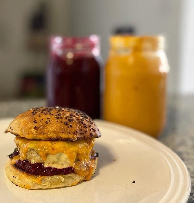 Oh hello petit turkey burger. I 💕U 🦃
